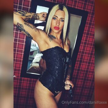 Daniifoxxx / daniifoxxx / daniifoxccc nude photo #22
