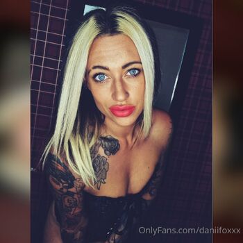 Daniifoxxx / daniifoxxx / daniifoxccc nude photo #26