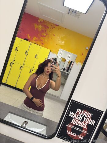 Dani / daniihiin / thedanihin / danihin24 nude photo #19