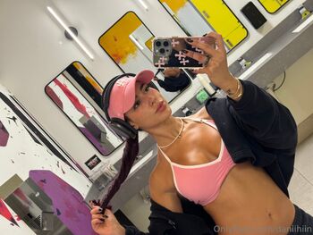 Dani / daniihiin / thedanihin / danihin24 nude photo #29