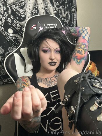 Daniik / daniika nude photo #8