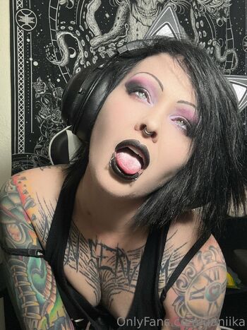 Daniik / daniika nude photo #11