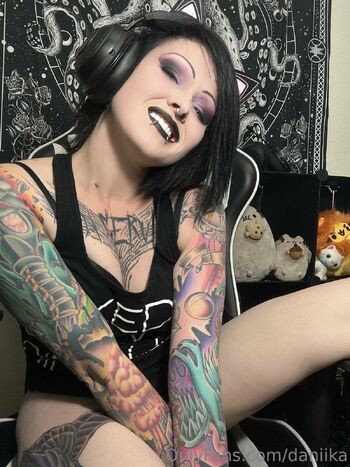 Daniik / daniika nude photo #16