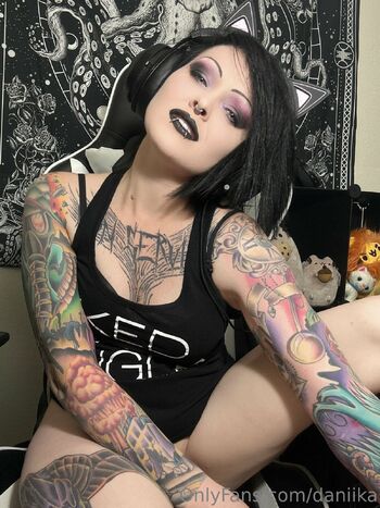 Daniik / daniika nude photo #17