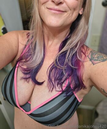 Danik / danikajones420 nude photo #45