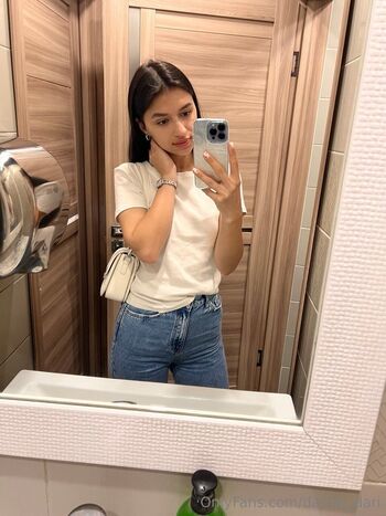 Dar / darina_dari / __d_a_r_i__a___ nude photo #2