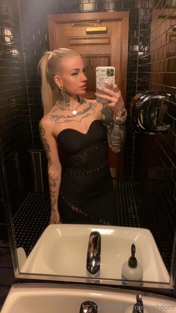 Do / darnitdom nude photo #2