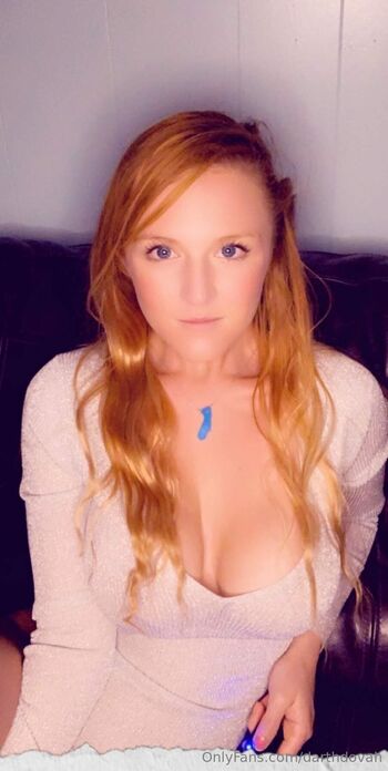 DarthDovah / darthdovah nude photo #1