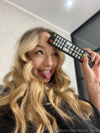 DashaSento / darya_sento nude photo #1