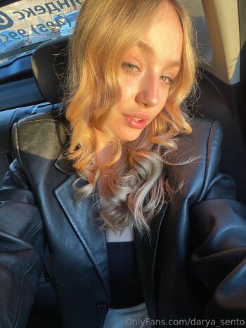 DashaSento / darya_sento nude photo #8