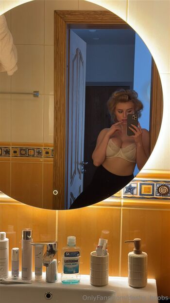 Dasha / dasha_boobs nude photo #14