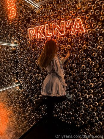 Dasha Dora / dasha_dora nude photo #8