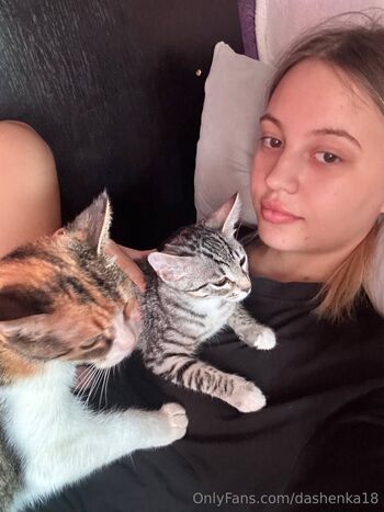 Dasha / dashenka18 / dashenka_only nude photo #13