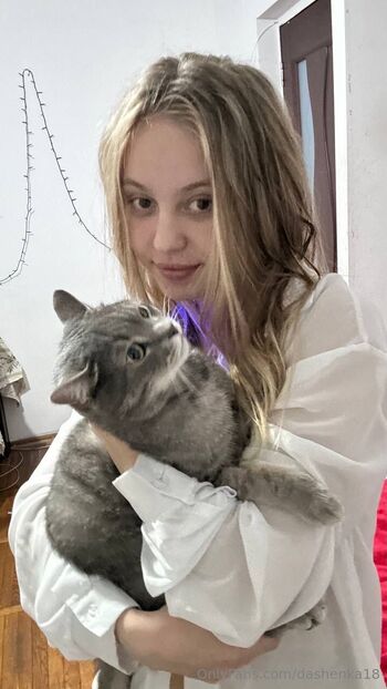 Dasha / dashenka18 / dashenka_only nude photo #33