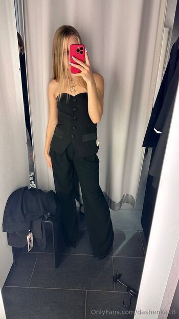 Dasha / dashenka18 / dashenka_only nude photo #35