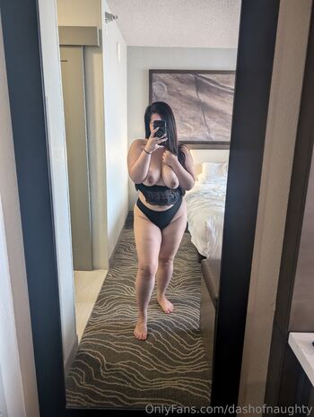 Linh / dashofnaughty nude photo #18