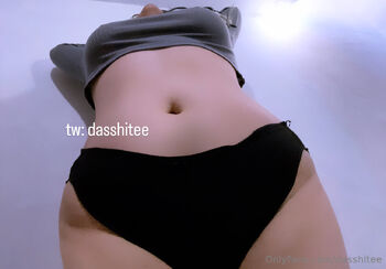 𝖇𝖑𝖔𝖔𝖉𝖞 / dasshitee nude photo #33
