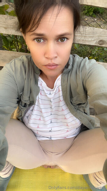 Dayanna Swee / dayannasweet / dayanna_sweet_m / dayannasweet2 nude photo #22