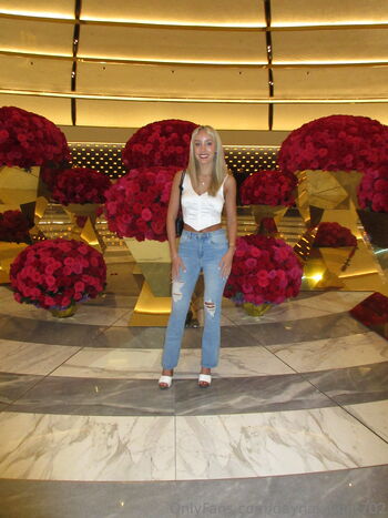 Dayna Knigh / daynaknight702 nude photo #19