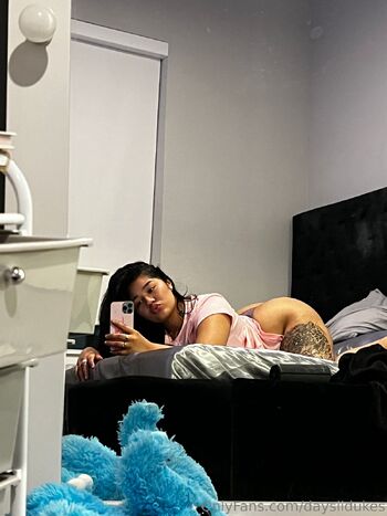 Days / daysiidukes / daysi.dukes nude photo #18