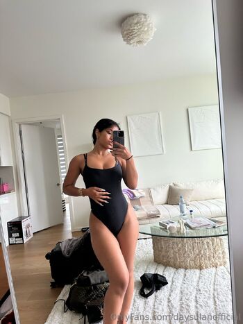 Day Sula / daysulanofficial nude photo #7