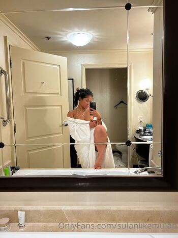 Day Sula / daysulanofficial nude photo #9