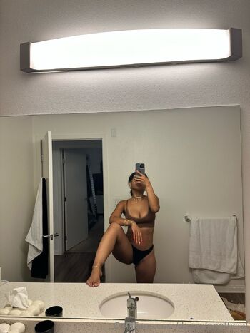 Day Sula / daysulanofficial nude photo #12