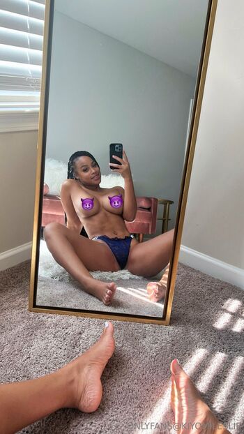 Kiyomi Lesli / dayumyumsauce nude photo #17