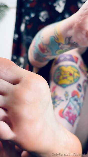 Becc / dbzgoth / dbzgothbecca / heyitsjustdbzgoth nude photo #15