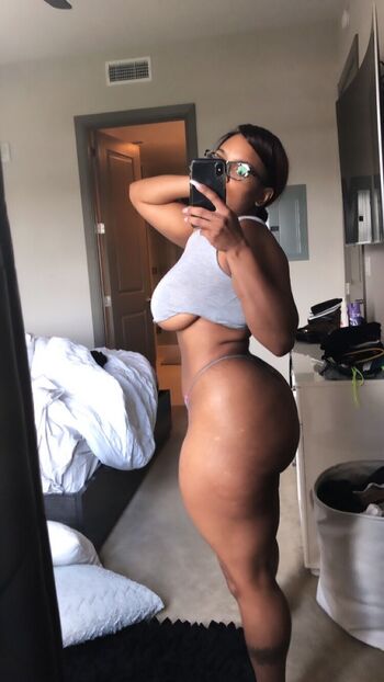 DChin / dchinn nude photo #15