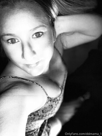 DD mam / ddmama_1 nude photo #3