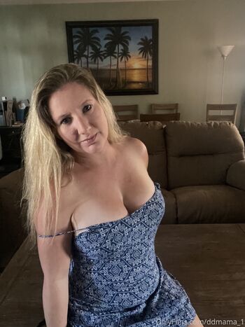DD mam / ddmama_1 nude photo #4