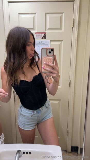 ann / deanna.nicole nude photo #11