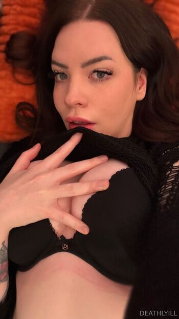 deathlyil / deathlyill nude photo #4