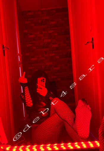 goddess sara / debt4sara nude photo #17