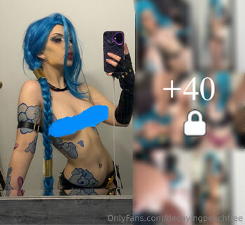 Delila / decayingpeachfree nude photo #16