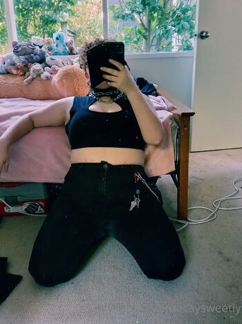 Caelu / decaysweetly nude photo #38