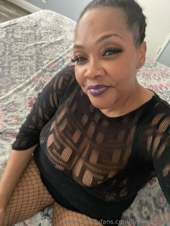 Deeheartxx / deeheartxxxfree nude photo #17