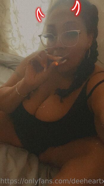 Deeheartxx / deeheartxxxfree nude photo #24