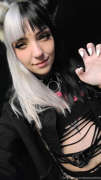 deeLazeeFre / deelazeefree nude photo #9