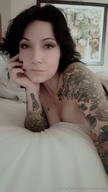 Deelirium886 / deelirium nude photo #2