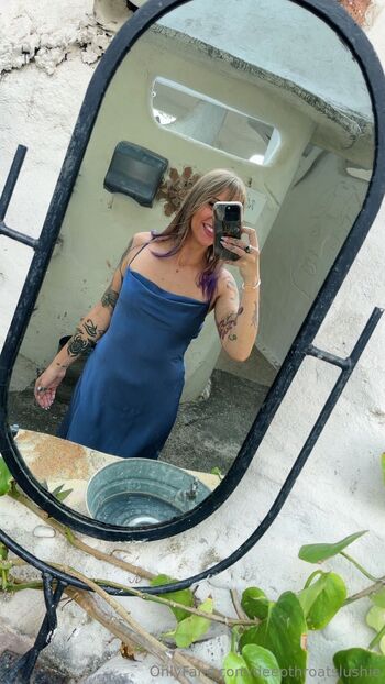 Mila Slushie / deepthroatslushie nude photo #19