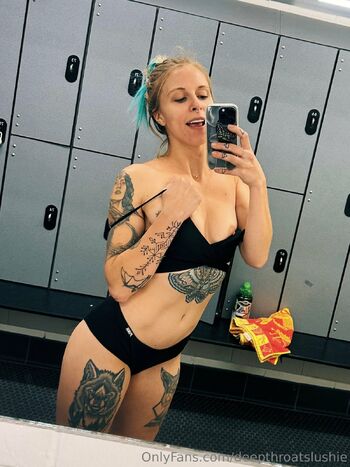 Mila Slushie / deepthroatslushie nude photo #26