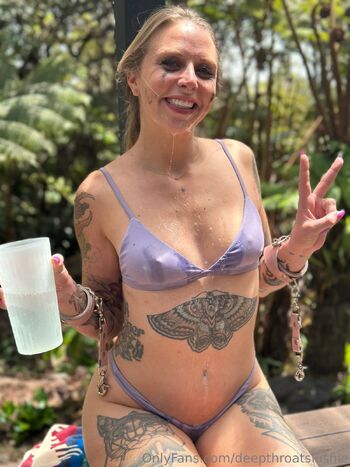 Mila Slushie / deepthroatslushie nude photo #31