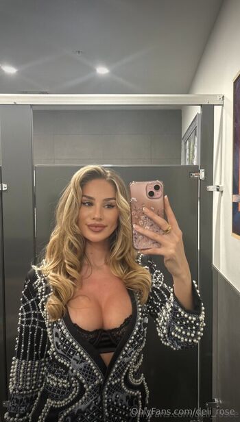 Delila / deli_rose nude photo #2