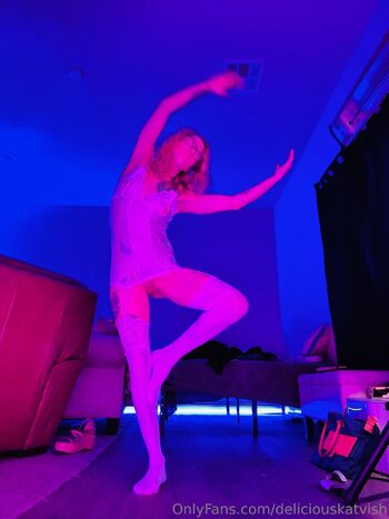 Delicious_Kat_Viciou / delicious_kat_vicious / deliciouskatvicious nude photo #30