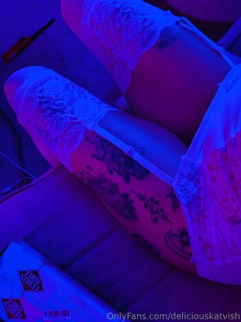 Delicious_Kat_Viciou / delicious_kat_vicious / deliciouskatvicious nude photo #33