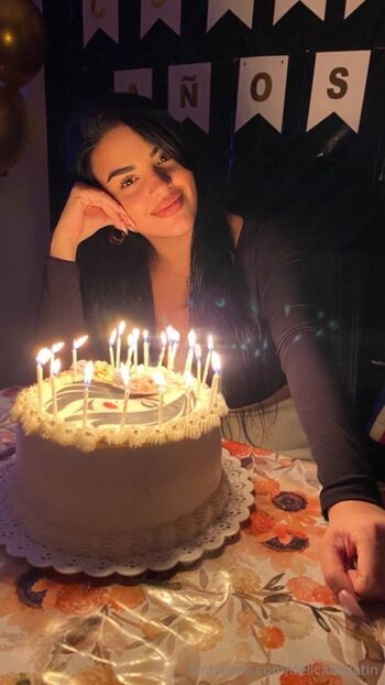 TU ARDIENTE Y DELICIOSA LATINA / deliciouslatin nude photo #12