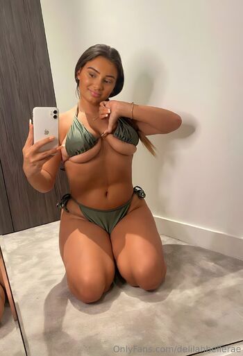 delilah / delilahbellerae nude photo #2