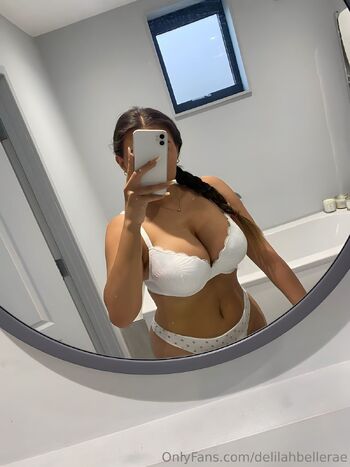 delilah / delilahbellerae nude photo #6